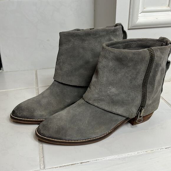 Zodiac Netalia Boot in Gray. - Picture 4 of 10
